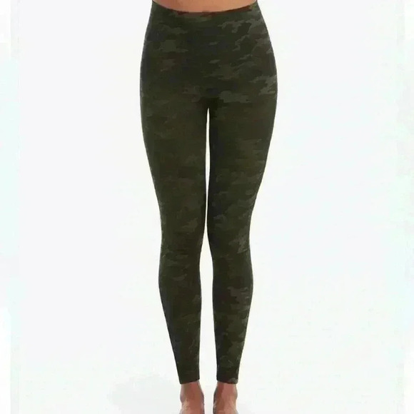 SPANX Pants - SPANX Look At Me Now Seamless Leggings Green Camo, Womens Size Large